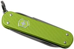 Victorinox Classic SD Alox Colours, Lime Twist 0.6221.241G Swiss Pocket Knife -Outdoor Knives VT0 6221 241G 04 victorinox