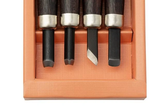 Yoshiharu H-4 Japanese Wood Carving Knives, Set Of 4 5 Yoshiharu H-4 Japanese Wood Carving Knives, Set Of 4 - Image 3